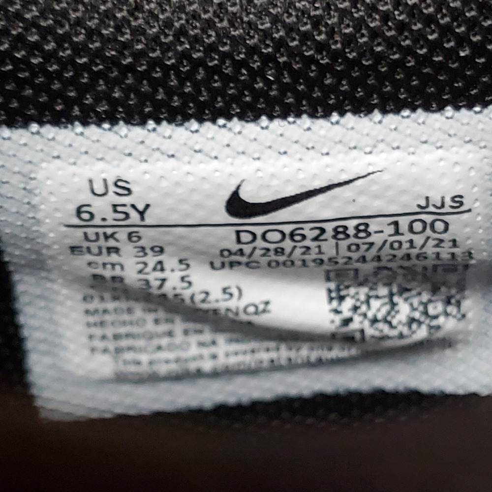 Nike Dunk Low GS Shoes 6.5Y Chile Red Sail Black NBA 75th Anniversary DO6288-100 - Picture 9 of 9